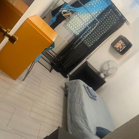 Paris Apartment Alcalá de Henares Екстериор снимка